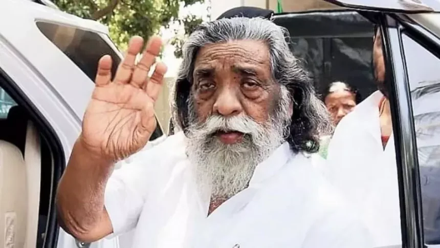 नहीं रहे शिबू सोरेन, जानिए कैसा रहा उनका राजनीतिक सफर