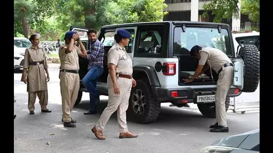 छात्रसंघ चुनाव से पहले पीयू परिसर में पुलिस ने किया सुरक्षा इंतजाम तेज