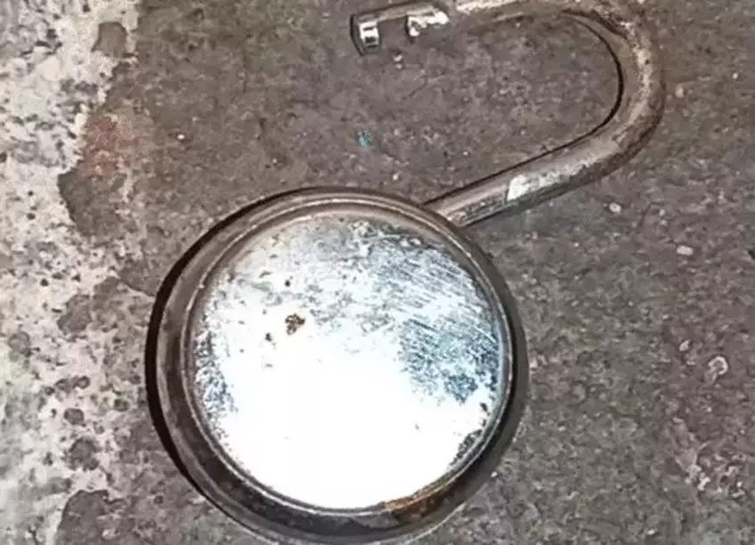 CG: डिप्टी रेंजर के सरकारी आवास में चोरी, FIR दर्ज | CG: Theft in deputy ranger's government residence, FIR registered | CG: डिप्टी रेंजर के सरकारी आवास में चोरी, FIR दर्ज