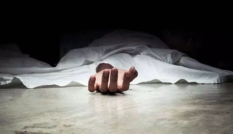 ढेंकनाल में लैटेराइट खदान में मिट्टी धंसने से 47 वर्षीय मजदूर की मौत | ढेंकनाल में लैटेराइट खदान में मिट्टी धंसने से 47 वर्षीय मजदूर की मौत,A 47-year-old laborer died due to soil collapse in a laterite mine in Dhenkanal
