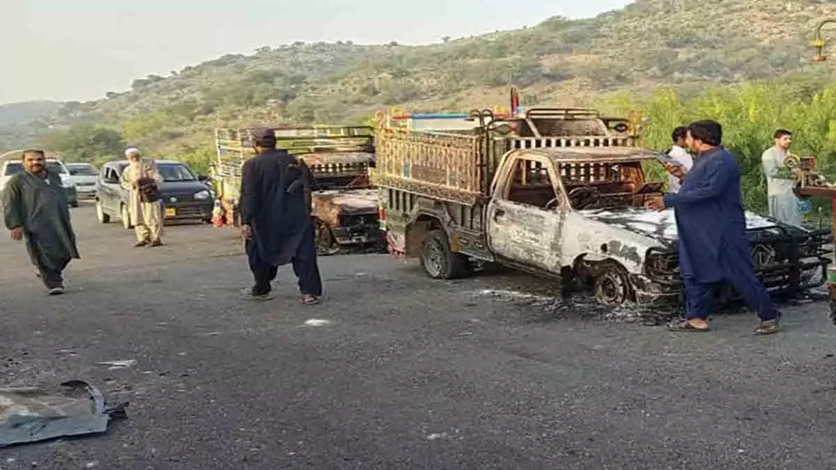 BIG BREAKING: बलूचिस्तान में बड़ा आतंकी हमला, 9 पाकिस्तानी सैनिकों की मौत | BIG BREAKING: Major terrorist attack in Balochistan, 9 Pakistani soldiers killed | BIG BREAKING: बलूचिस्तान में बड़ा आतंकी हमला, 9 पाकिस्तानी सैनिकों की मौत