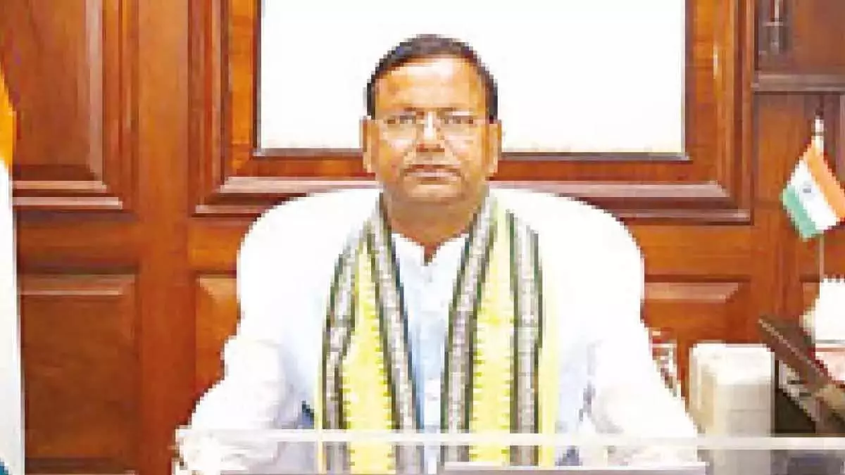 Public Sector के बैंकों ने 5 वर्षों में 5.82 लाख करोड़ रुपये के फंसे हुए ऋण माफ किए