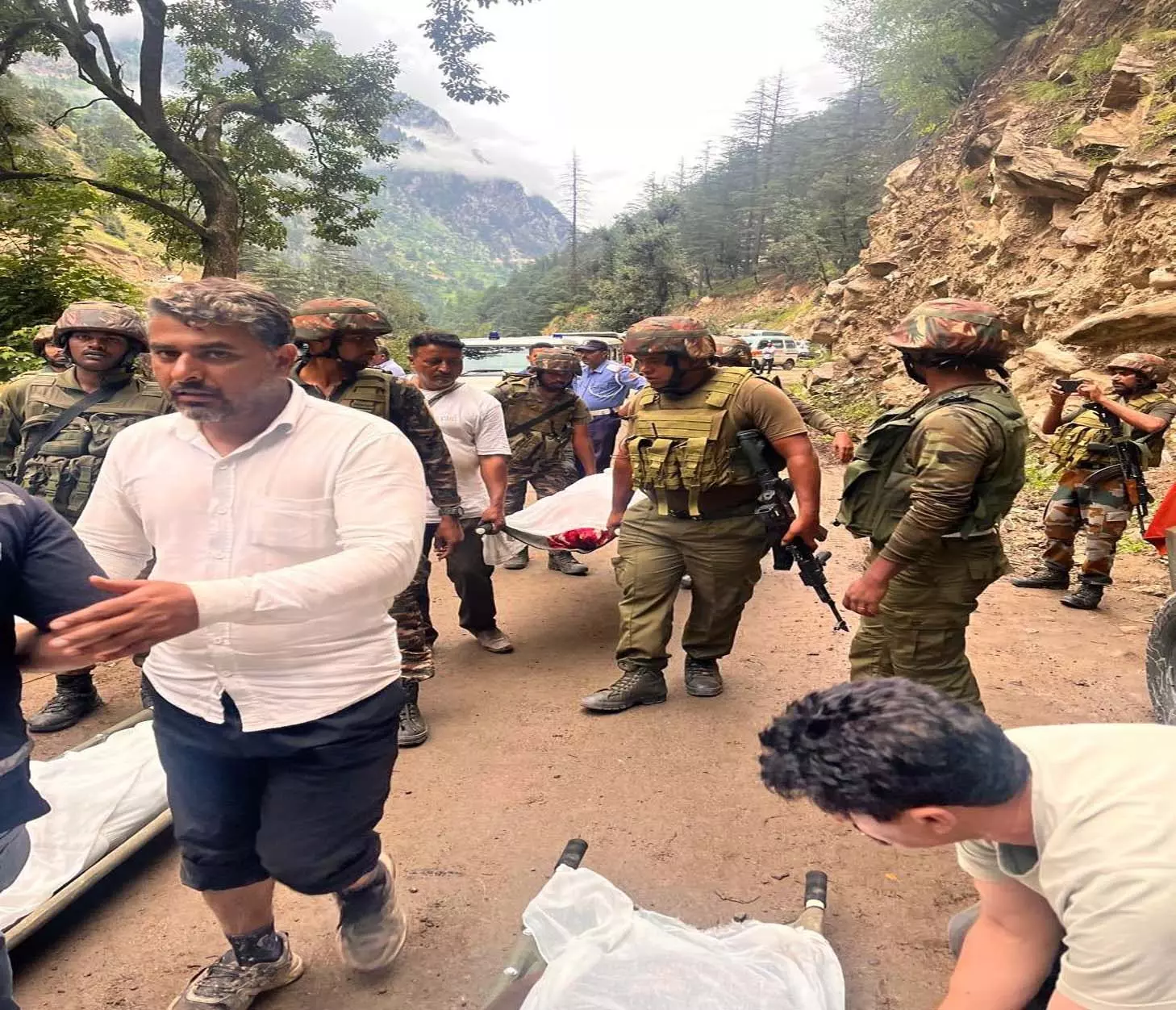 BIG BREAKING: किश्तवाड़ में बादल फटने से मचा हाहाकार, 46 की मौत, 250 से अधिक लापता | BIG BREAKING: Cloudburst causes havoc in Kishtwar, 46 dead, more than 250 missing | BIG BREAKING: किश्तवाड़ में बादल फटने से मचा हाहाकार, 46 की मौत, 250 से अधिक लापता