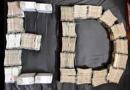 ED ने कई शहरों में मारे छापे, 1.68 करोड़ रुपए की नकदी और 6.75 किलो सोना जब्त | ED conducted raids in several cities, seized cash worth Rs 1.68 crore and 6.75 kg gold | ईडी ने कई शहरों में मारे छापे, 1.68 करोड़ रुपए की नकदी और 6.75 किलो सोना जब्त
