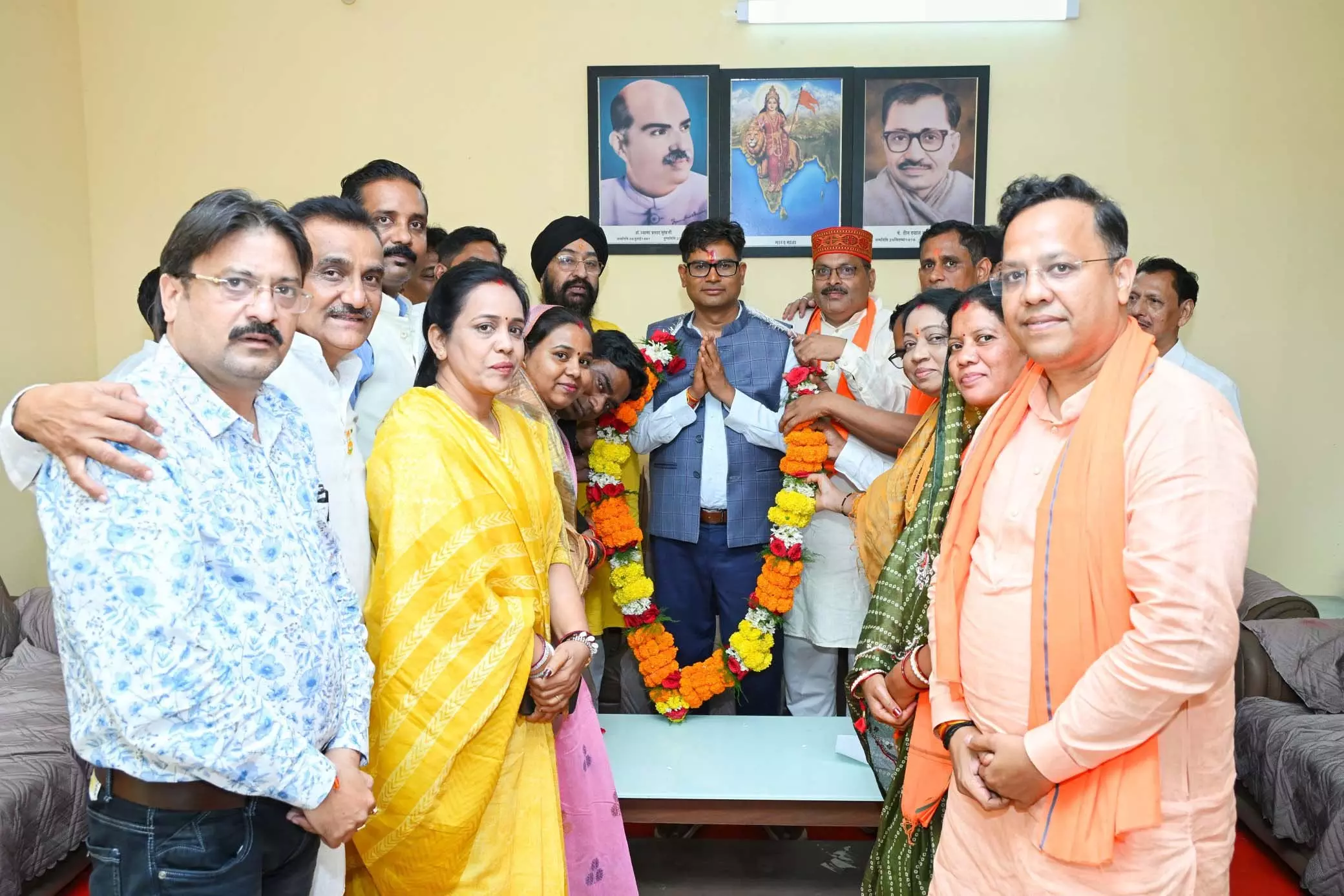 रायगढ़ में वित्तमंत्री ओपी चौधरी ने भाजपा कार्यकारिणी की बैठक ली | Finance Minister OP Choudhary held a meeting of the BJP Executive in Raigarh | रायगढ़ में वित्तमंत्री ओपी चौधरी ने भाजपा कार्यकारिणी की बैठक ली