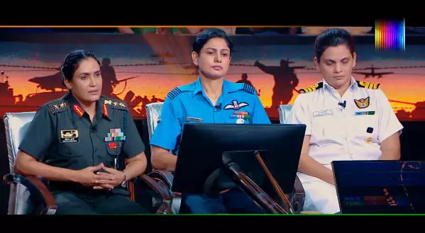 कर्नल सोफिया, विंग कमांडर व्योमिका और कमांडर प्रेरणा ने KBC में जीती बड़ी रकम | Colonel Sofia, Wing Commander Vyomika and Commander Prerna won huge amount in KBC |  कर्नल सोफिया, विंग कमांडर व्योमिका और कमांडर प्रेरणा ने KBC में जीती बड़ी रकम