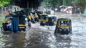 Mumbai: मुंबई में आफत की बारिश, BMC पर केंद्र सरकार का आरोप | Mumbai: Disaster rain in Mumbai, Central Government blames BMC | Mumbai: मुंबई में आफत की बारिश, BMC पर केंद्र सरकार का आरोप