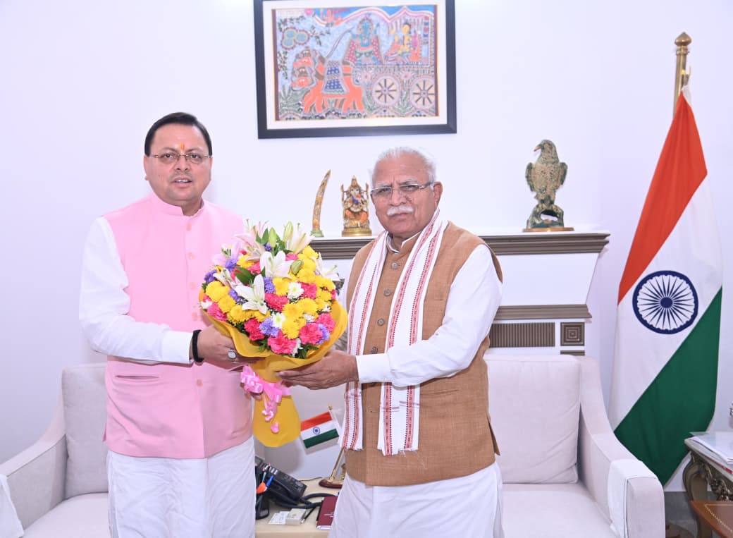 धामी ने दिल्ली मे की केंद्रीय विद्युत मंत्री मनोहर लाल खट्टर से मुलाक़ात