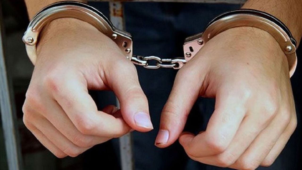 कोलकाता के बिक्रमारगढ़ इलाके से 28 वर्षीय बांग्लादेशी मॉडल और अभिनेत्री...