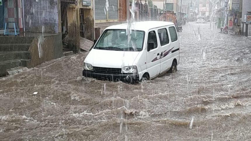 राजस्थान के बारां जिले में जुलाई माह में रिकॉर्डतोड़ 1111.5 मिमी बारिश हुई है,...
