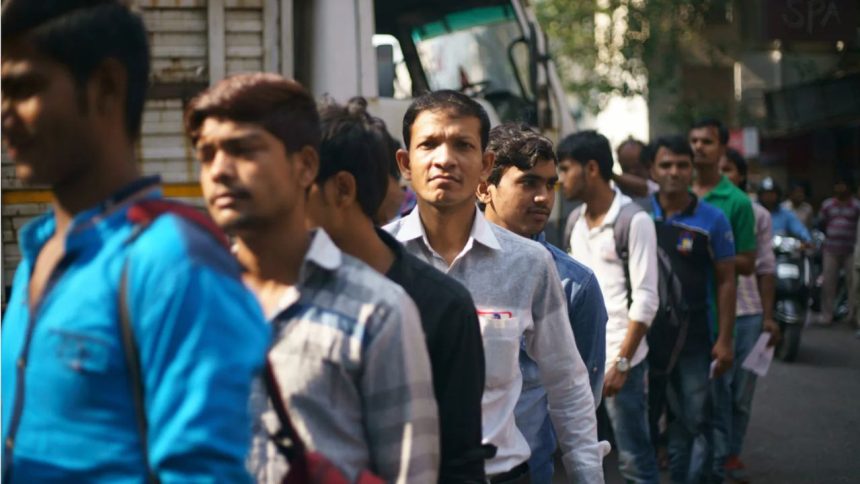जुलाई 2025 में भारत की बेरोजगारी दर में जबरदस्त कमी देखी गई है. जुलाई माह में...
