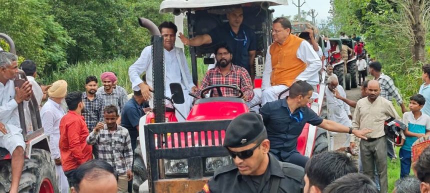 भारी बारिश के बीच हरिद्वार पहुंचे धामी, ट्रैक्टर से किया लक्सर के आपदा प्रभावित क्षेत्रों का स्थलीय निरीक्षण…