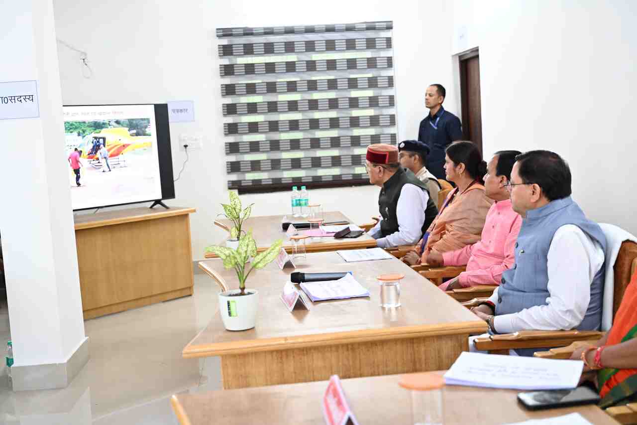 सीएम धामी ने लिया रुद्रप्रयाग जनपद के आपदा प्रभावित क्षेत्रों का जायजा, कहा -आपदा पीड़ितों को हर संभव सहायता पहुंचाना हमारी प्राथमिकता