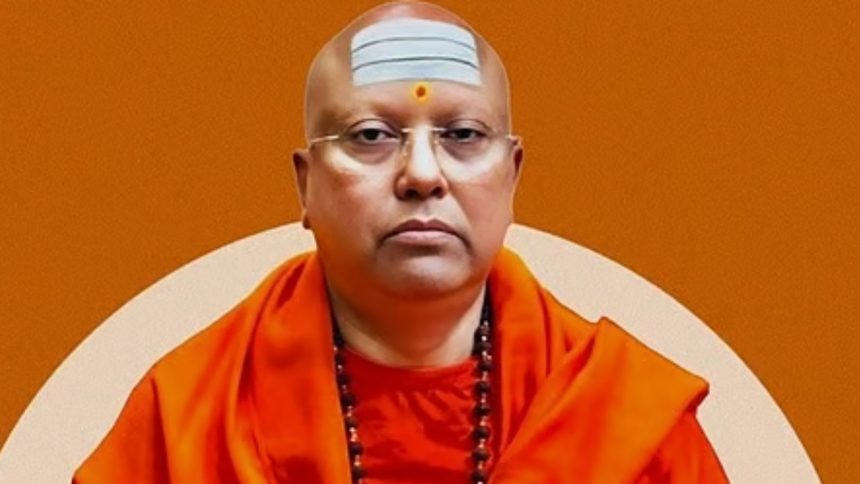 एफआईआर में कहा गया है कि चैतन्यानंद ने "सुरक्षा" के नाम पर हॉस्टल के चारों...