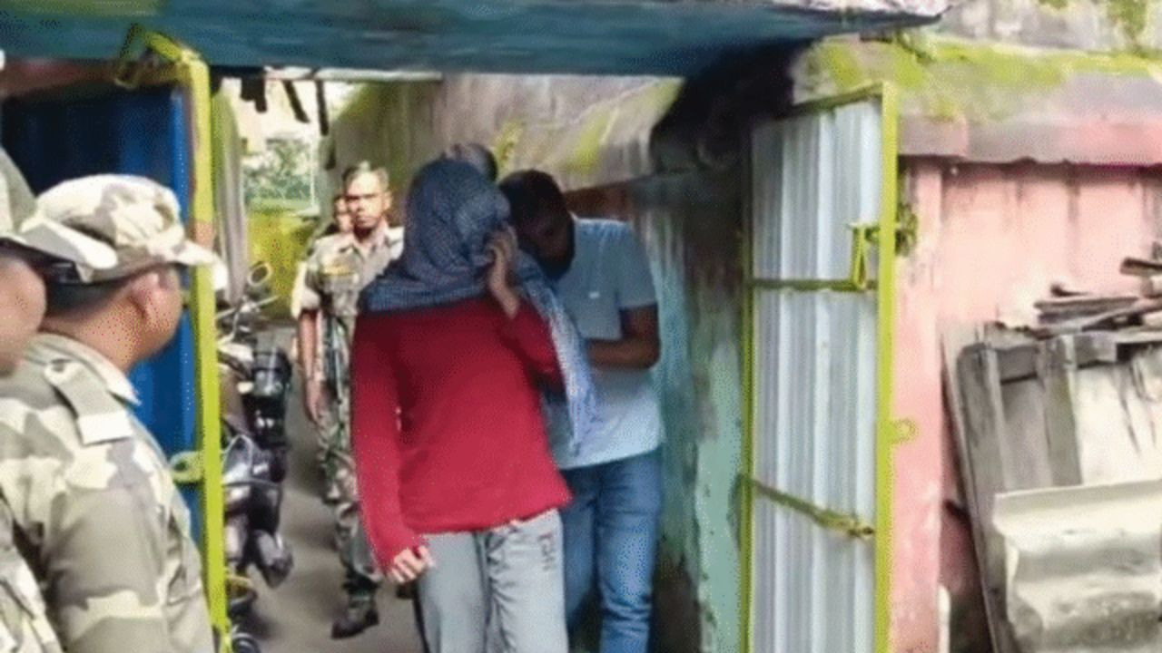 दिल्ली में आफताब नाम के एक और संदिग्ध ISIS सदस्य को गिरफ़्तार किया गया. ये...