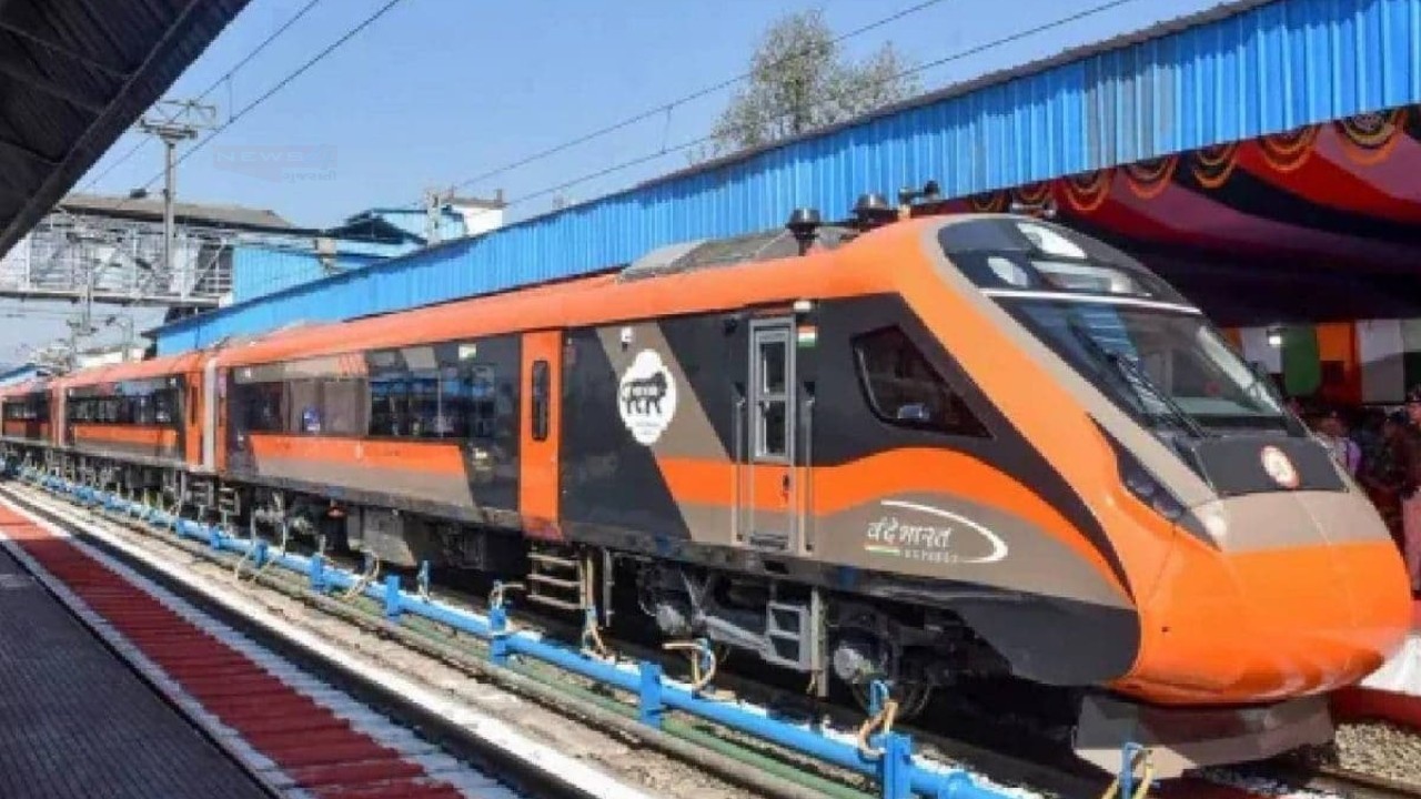 रिपोर्टों में सुझाव दिया गया है कि इसी तरह की वंदे भारत स्लीपर ट्रेनें...