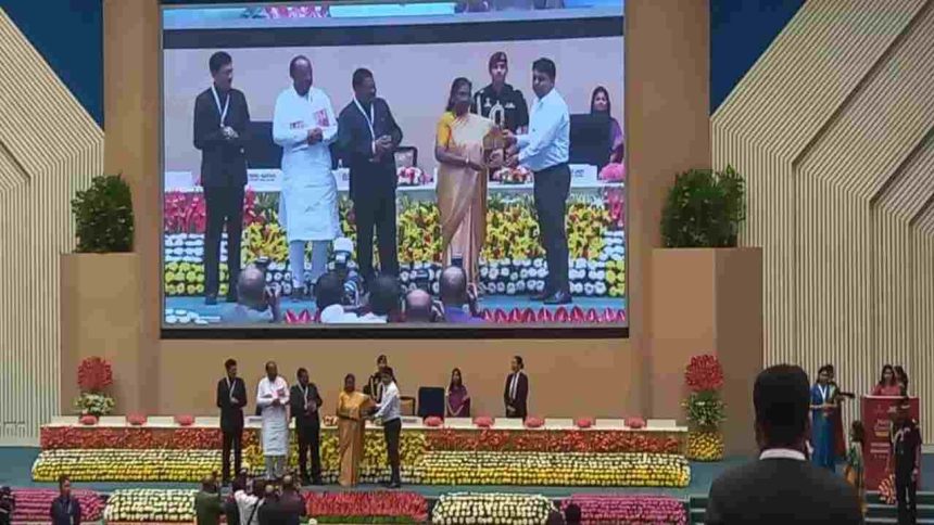 उत्तराखंड की बड़ी उपलब्धि, उधम सिंह नगर के डीएम को राष्ट्रपति ने किया सम्मानित, जानिये वजह