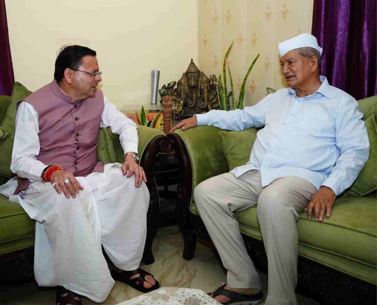 पूर्व सीएम हरीश रावत को दिवाली की शुभकामनाएं देने पहुंचे सीएम धामी…