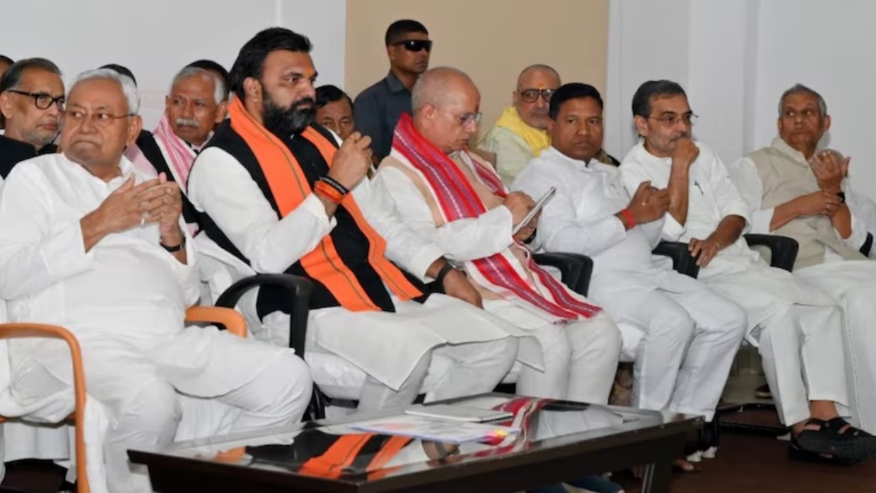 सीट बंटवारे के ऐलान के ठीक बाद भाजपा अपनी आंतरिक तैयारियों को तेज करेगी....