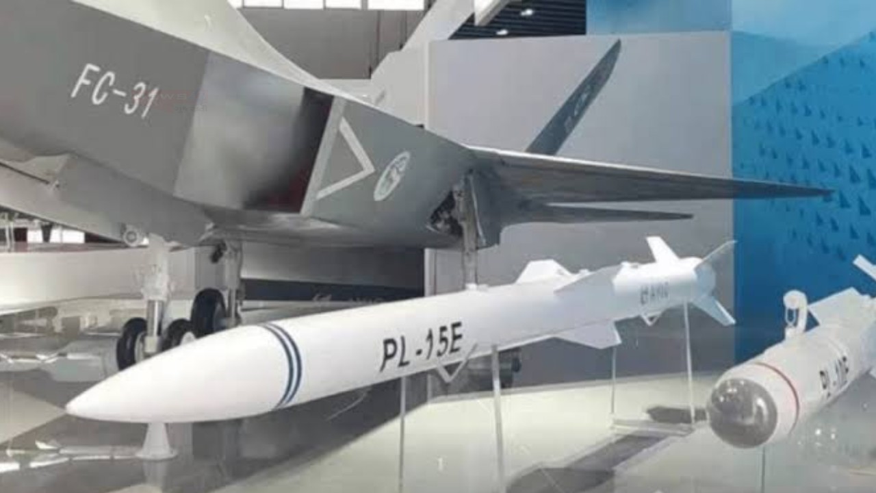 Chinese PL-15 Missile: डीआरडीओ ने ऑपरेशन सिंदूर के दौरान बरामद चीन की पीएल-15 मिसाइल का...