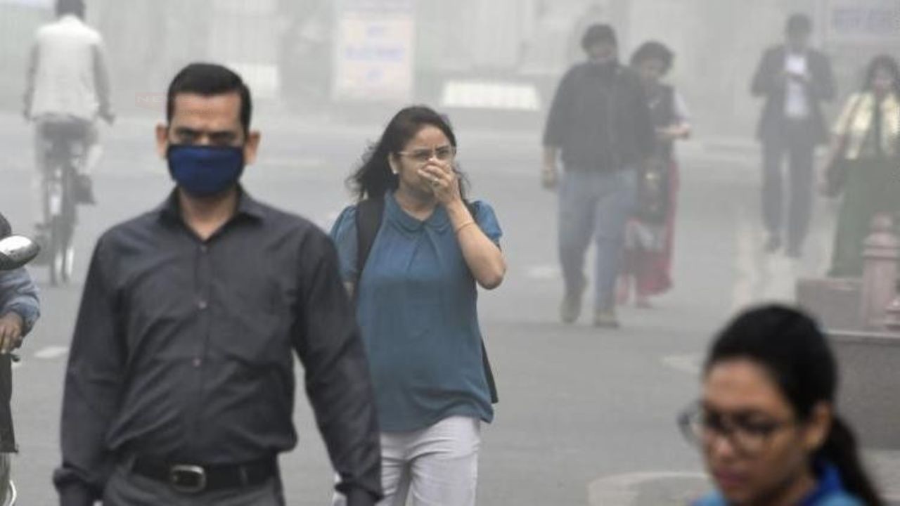 दिल्ली में इस सीजन की पहली ‘गंभीर’ वायु गुणवत्ता दर्ज की गई. AQI 400 के पार...
