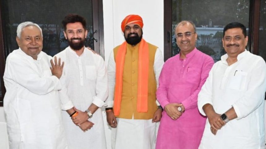 सम्राट चौधरी का नाम तो तय नजर आ रहा है, लेकिन भूमिहार समुदाय से विजय सिन्हा...