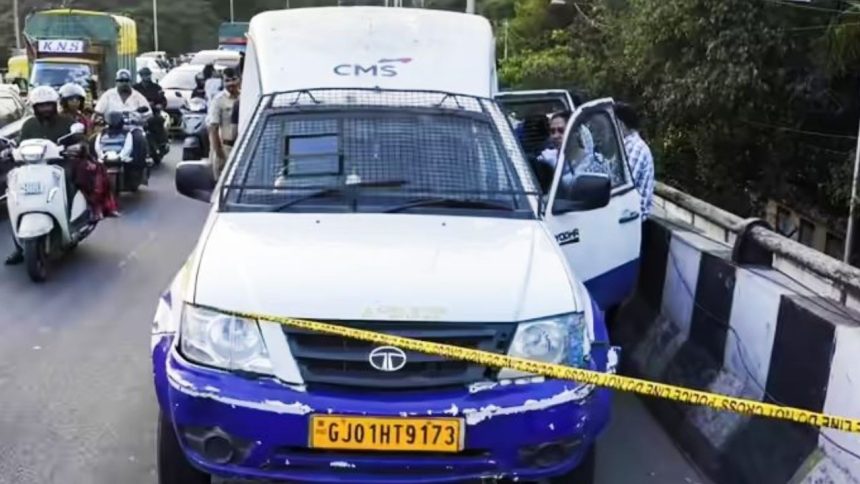 बेंगलुरु में कैश वैन से 7 करोड़ चोरी के मामले में कांस्टेबल समेत 6 गिरफ्तार, अंदरूनी मिलीभगत से घटना दिया था...