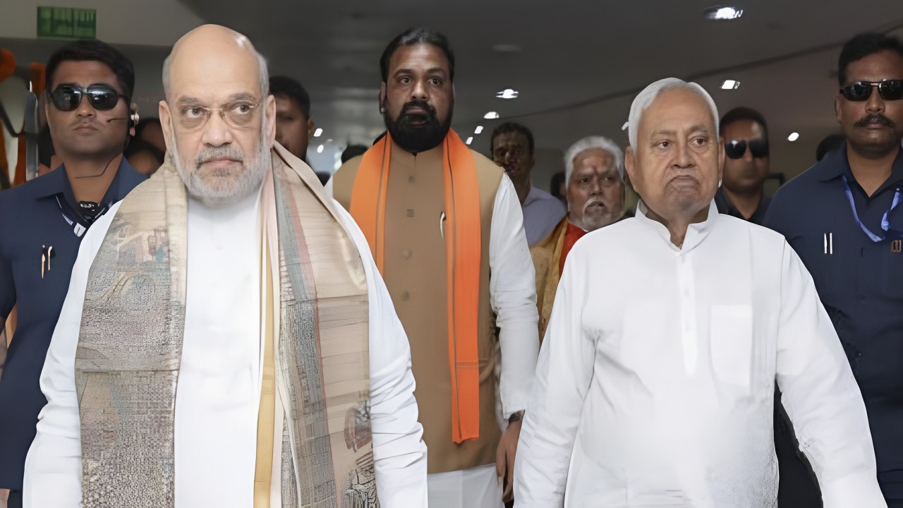 बिहार की नई NDA सरकार में 'गृह कलेश', क्या पिघलेंगे नीतीश कुमार या बीजेपी को फिर देंगे झटका | Bihar Politics Nitish Kumar BJP VS JDU Home Ministry Cabinet Expansion Samrat Choudhary NDA...