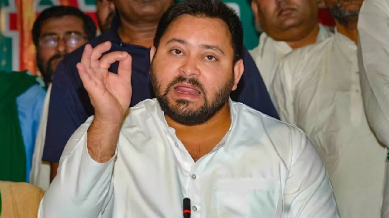 RJD ने यादवों पर निगेटिव गाने बनाने वाले 32 भोजपुरी गायकों को भेजा नोटिस, कार्रवाई की दी...