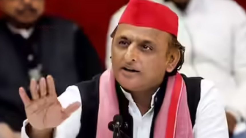 "अवॉर्ड जीतने वाला इंदौर, लेकिन दूषित पानी पीने से लोगों की मौत", अखिलेश यादव ने बीजेपी पर साधा...