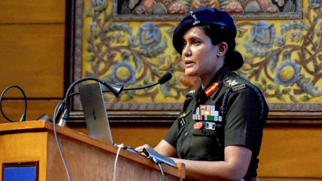 ऑपरेशन सिंदूर की आवाज कर्नल सोफिया कुरैशी होंगी सम्मानित, पाकिस्तान के झूठ का किया था पर्दाफाश | Operation Sindoor Officer colonel Sofiya Qureshi to Receive Distinguished Service...