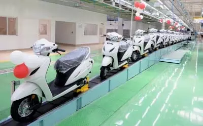 फरवरी में भारत में रिटेल वाहन बिक्री 25.62 प्रतिशत बढ़कर 24.09 लाख यूनिट पहुंची