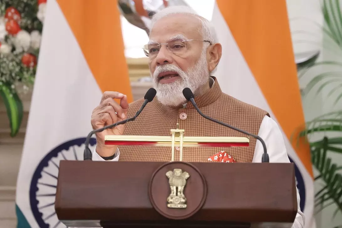 PM Modi: सैन्य संघर्ष से कोई भी मुद्दा हल नहीं हो सकता | PM Modi: No issue can be resolved through military conflict
