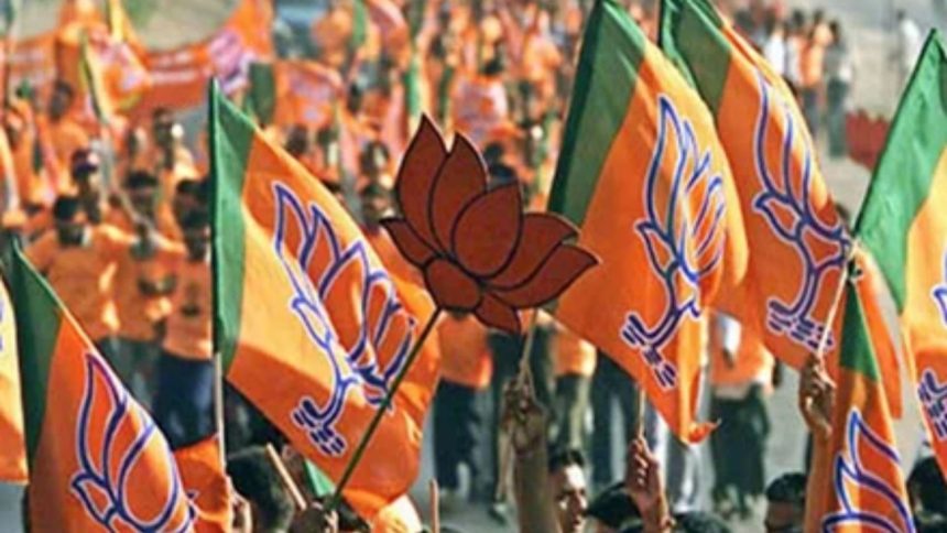 पश्चिम बंगाल विधानसभा चुनाव: BJP ने 19 उम्मीदवारों की तीसरी लिस्ट की जारी, RG Kar रेप पीड़िता की मां को दिया टिकट | West Bengal Assembly Elections BJP release third list of...