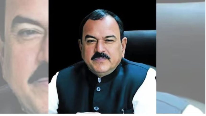 बलात्कार, हत्या और जमीन हड़पना, स्वघोषित संत अशोक खराट को लेकर SIT जांच में हुए चौंकाने वाले खुलासे | Hidden Camera Footage Reveals Systematic Abuse by Self Styled Godman Ashok Kumar Kharat in...