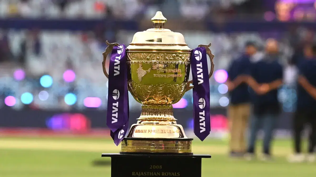 CSK vs GT live : CSK એ પોતાની છઠ્ઠી વિકેટ ગુમાવી, કાર્તિક શર્મા 15 રને આઉટ...
