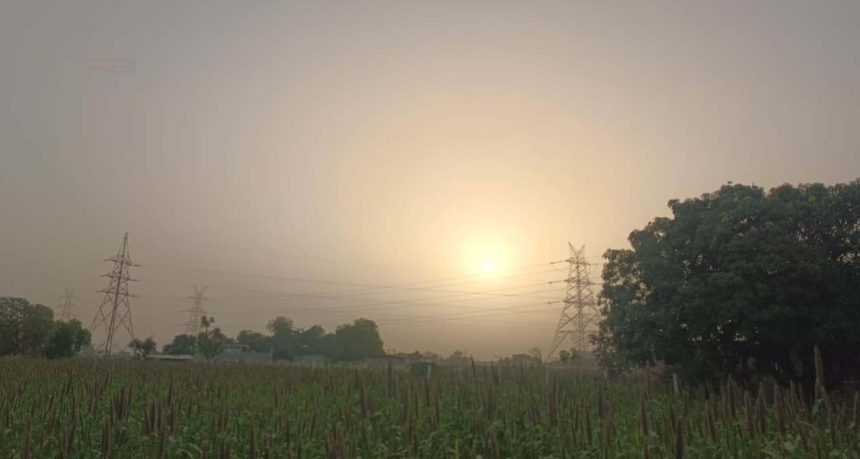 વૈશાખી વાયરાનો કહેર: સરહદી પંથકમાં પવનની પંખે ચડી ધૂળની...