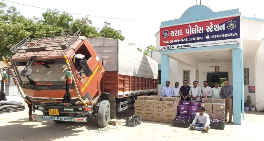 થરાદ એલસીબી પોલીસે મિની ટ્રકમાંથી વિદેશી દારૂ ઝડપી...