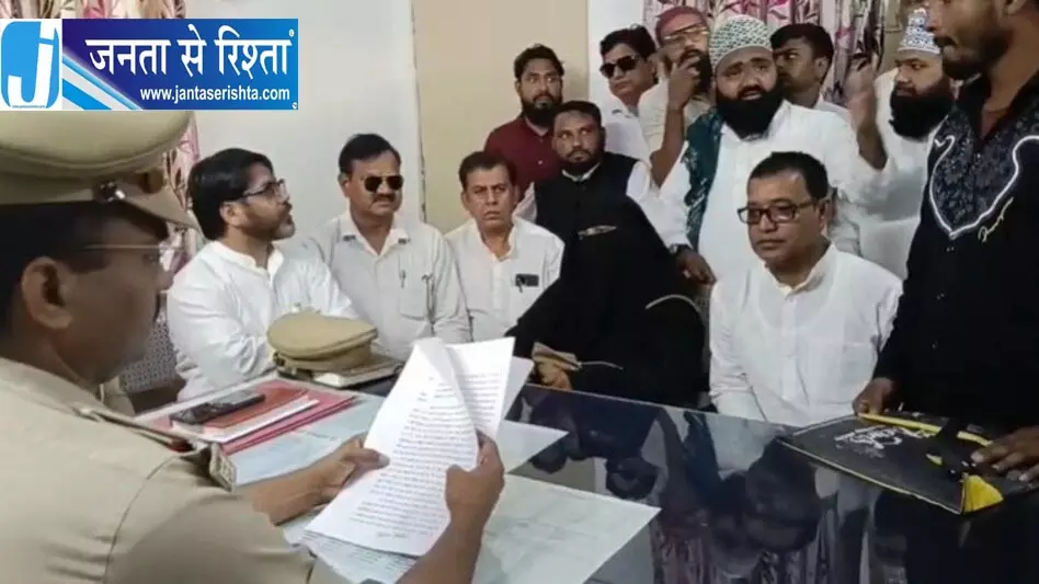 ट्रेन में सफर के दौरान मौलाना की हत्या! पत्नी ने सबूत होने का किया दावा | Maulana murdered while travelling on train, wife claims to have evidence |  ट्रेन में सफर के दौरान मौलाना की हत्या! पत्नी ने सबूत होने का किया दावा
