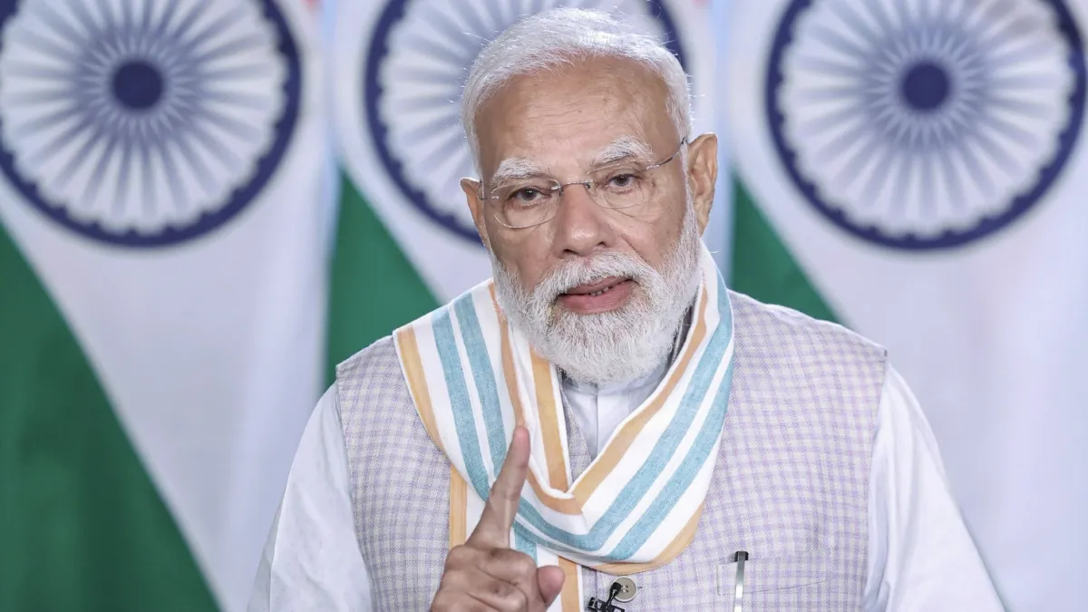 PM મોદી સુરત અને દમણની મુલાકાત લેશે, ₹22,000 કરોડથી વધુના પ્રોજેક્ટ્સનું ઉદ્ઘાટન...