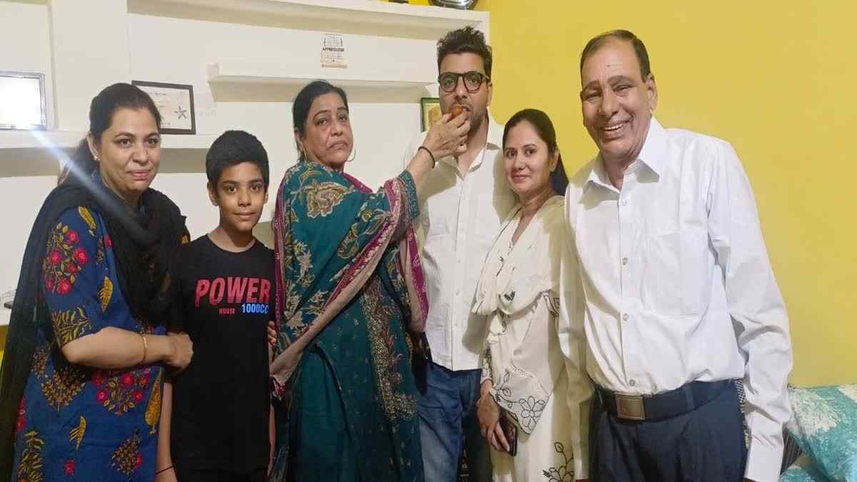 सितारगंज के फराज मियां बने डिप्टी कलेक्टर, UKPCS-2024 में हासिल की छठी रैंक